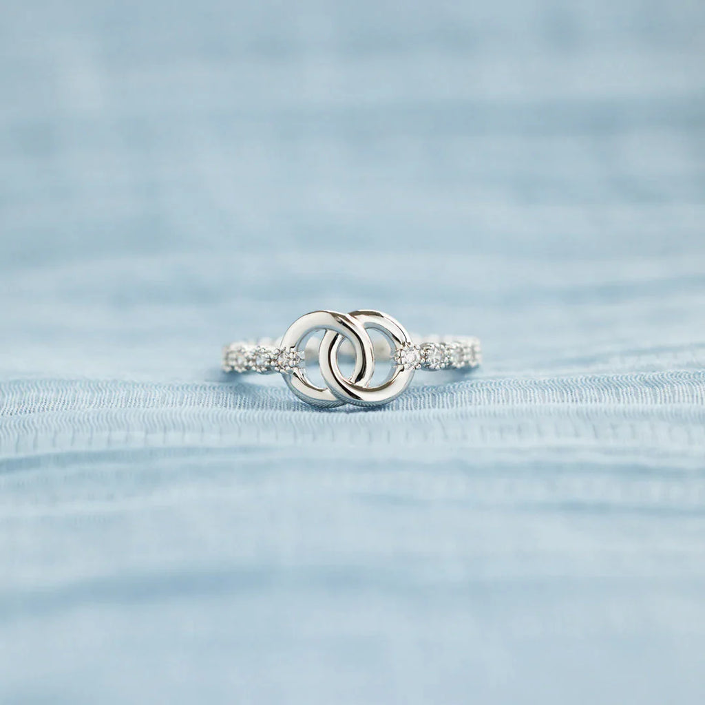 Mother & Daughter Forever Linked Pavé Interlocking Ring