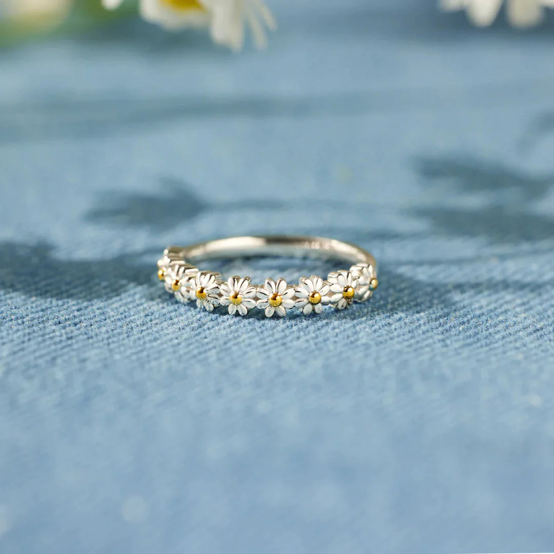 Daisy Ring - Perfect Gifts For Loved Ones