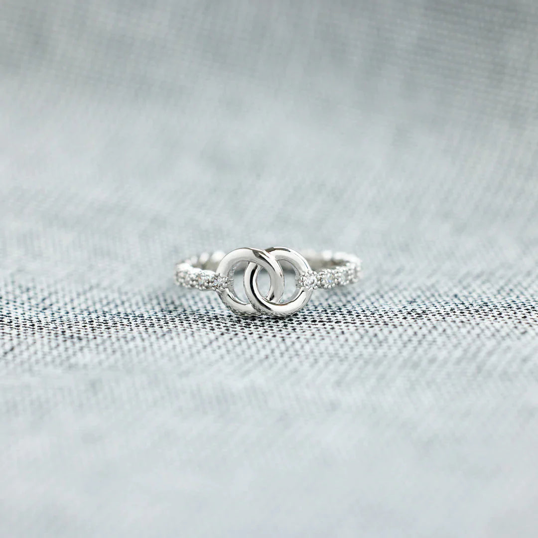 Mother & Daughter Forever Linked Pavé Interlocking Ring